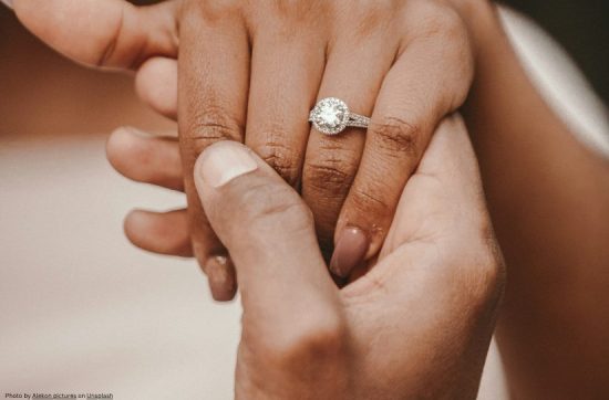 LAB-GROWN-DIAMOND-ENGAGEMENT-RING