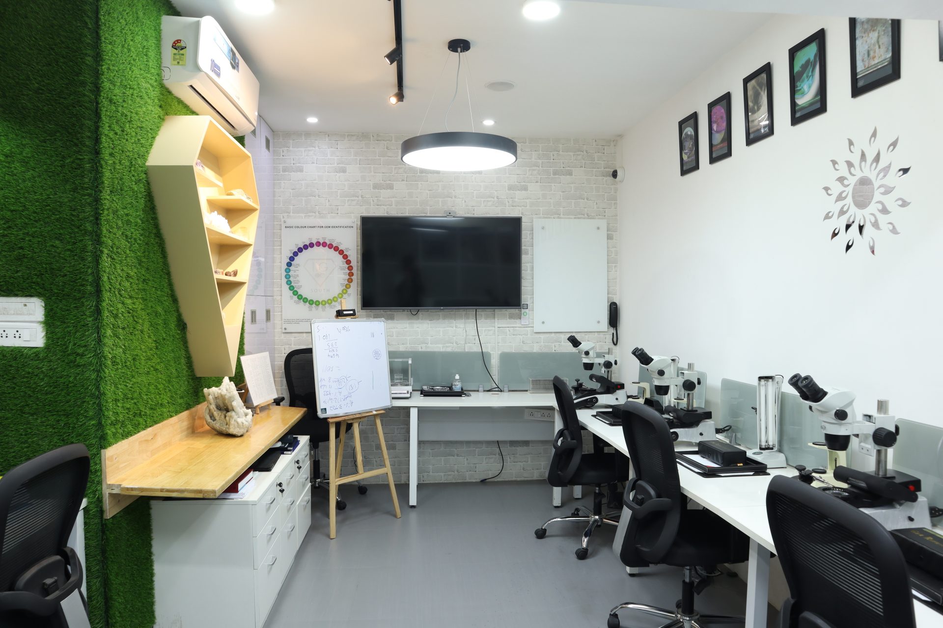 Advance Gemology Lab